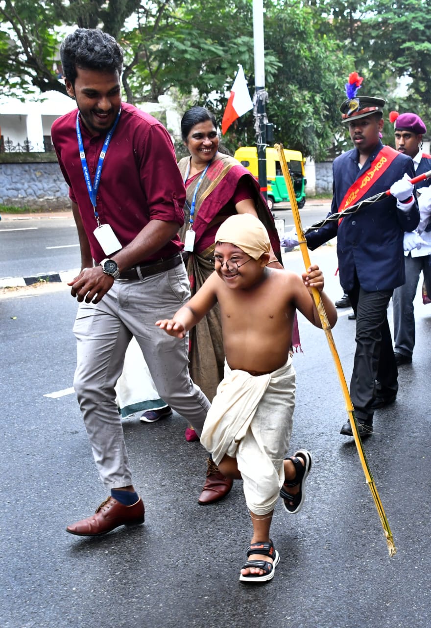 ദേശാഭിമാനി ഫോട്ടോഗ്രാഫർ മിഥുൻ അനില മിത്രന് പുരസ്കാരം ലഭിച്ച ചിത്രം