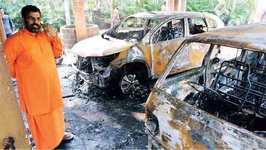 the burning custody of Swami Sandipanandgiri’s ashram;  Response to those who mock Kerala |  Deshabhimani